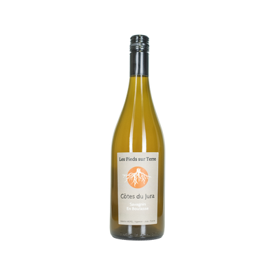 Bottle of Les Pieds sur Terre Savagnin En Boutasse white wine from Côtes du Jura, France