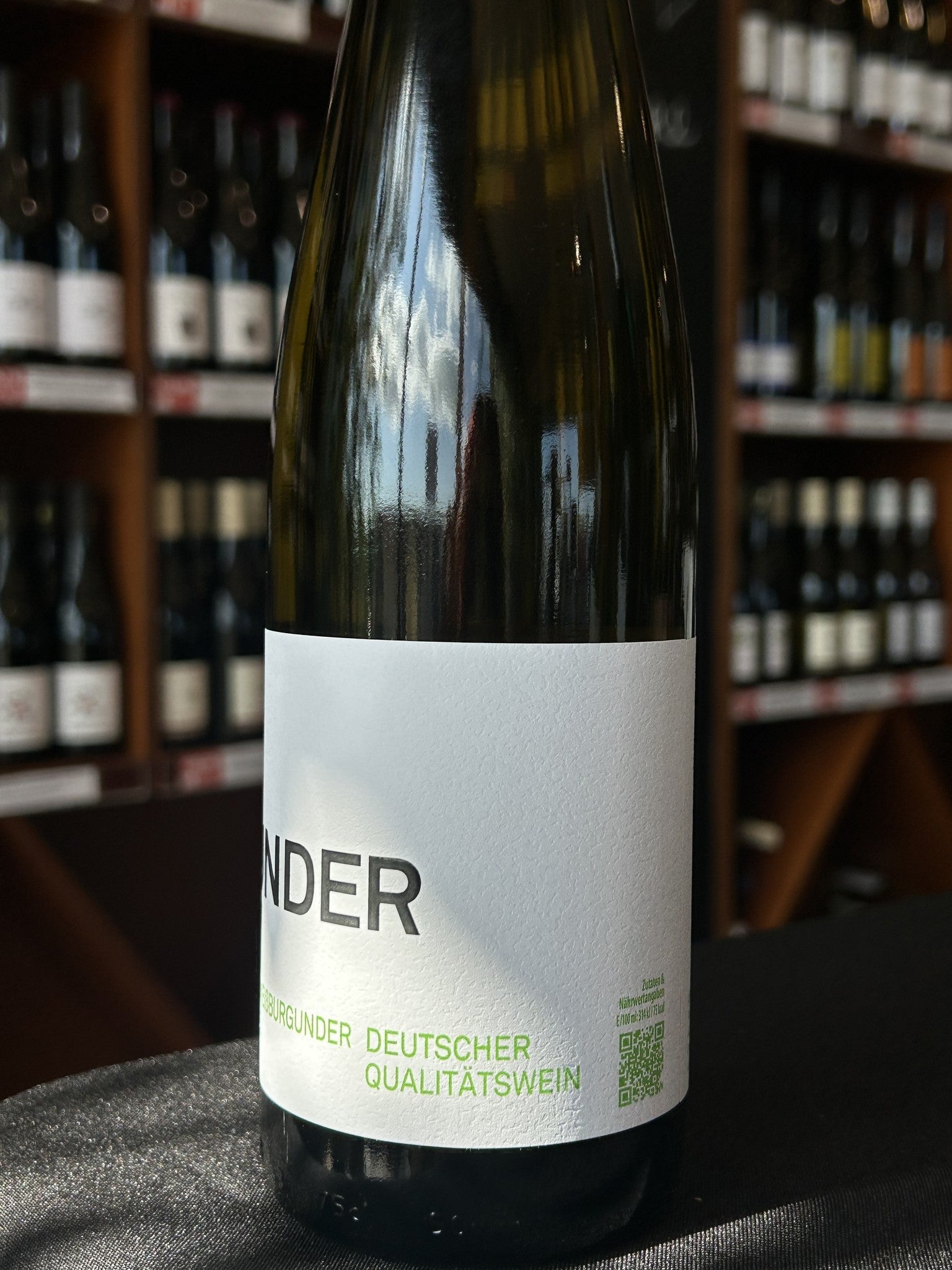 Bender Weissburgunder back label 2
